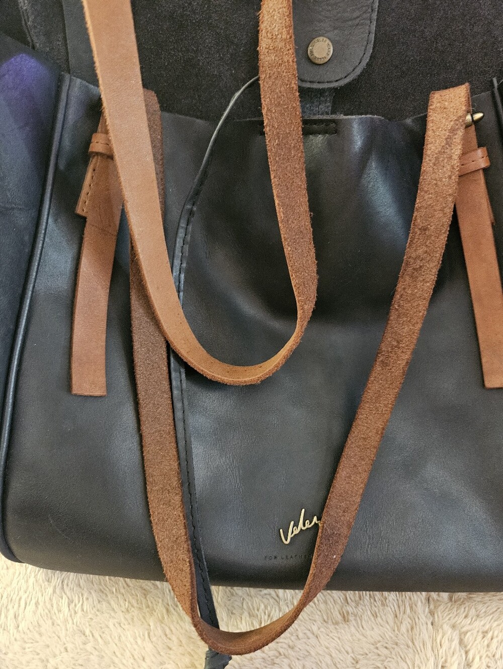 Velez Black Leather Tote Bag with Brown Straps. - Picture 13 of 16